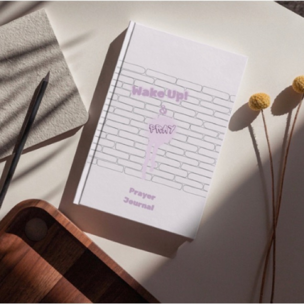 “Wake-up & Pray” Prayer Journal - For the Christian Girls 💕